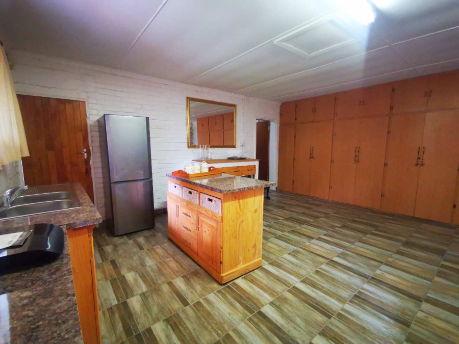 4 Bedroom Property for Sale in Brandwag Free State